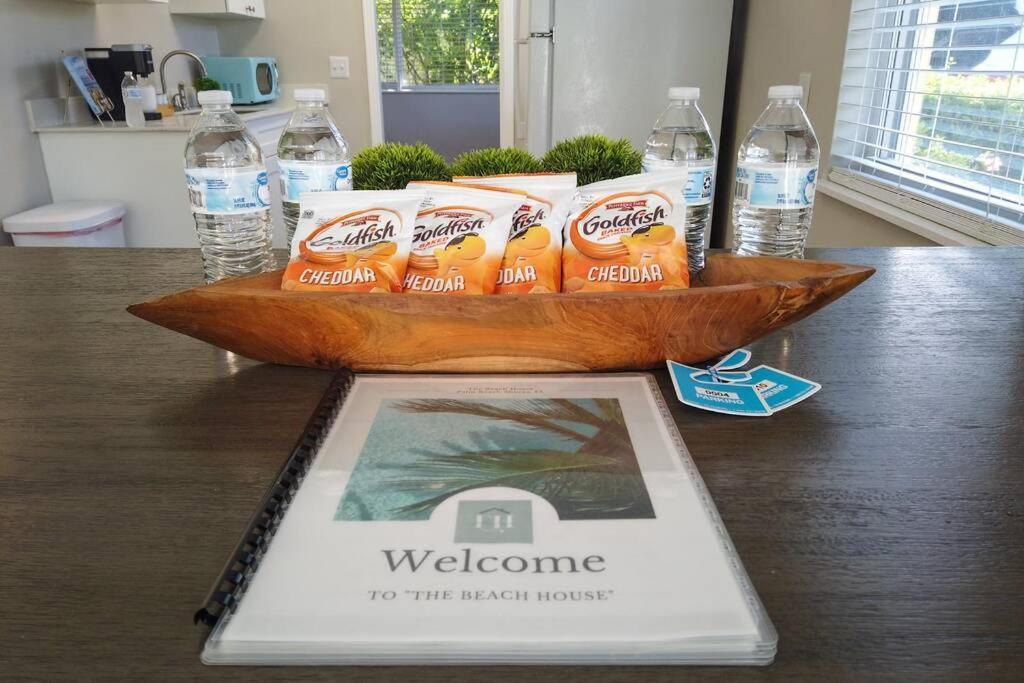 The Beach House At Seascape Steps From The Beach, Marina And Shops! 웨스트 팜 비치 외부 사진