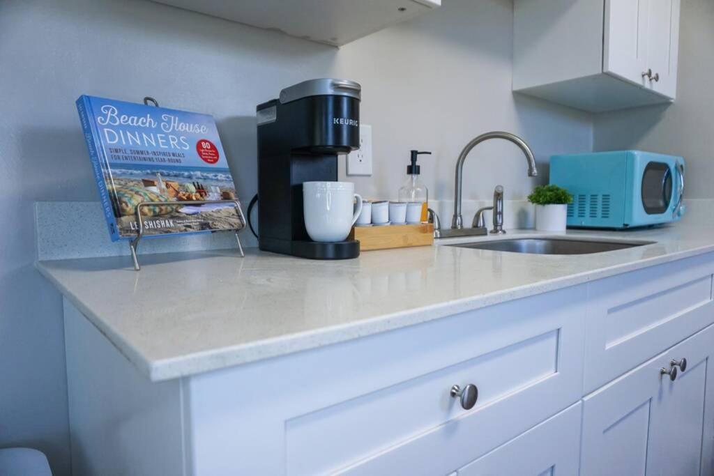 The Beach House At Seascape Steps From The Beach, Marina And Shops! 웨스트 팜 비치 외부 사진