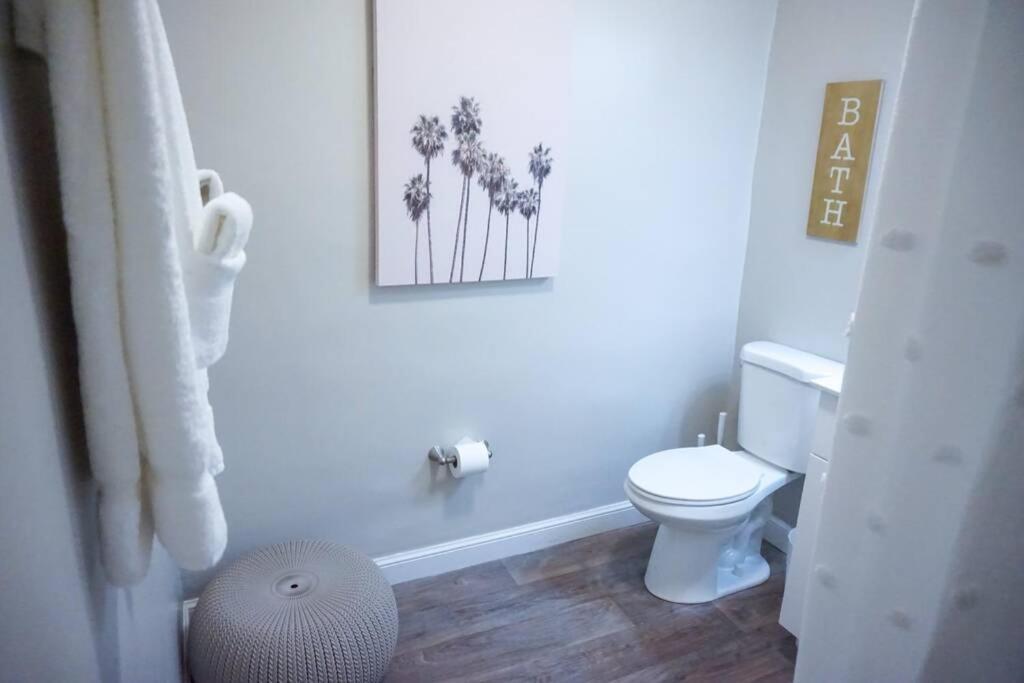 The Beach House At Seascape Steps From The Beach, Marina And Shops! 웨스트 팜 비치 외부 사진