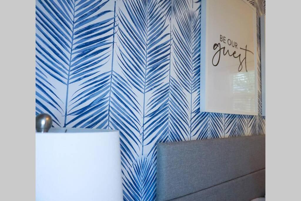 The Beach House At Seascape Steps From The Beach, Marina And Shops! 웨스트 팜 비치 외부 사진