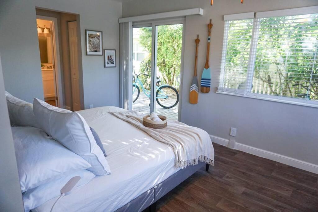 The Beach House At Seascape Steps From The Beach, Marina And Shops! 웨스트 팜 비치 외부 사진